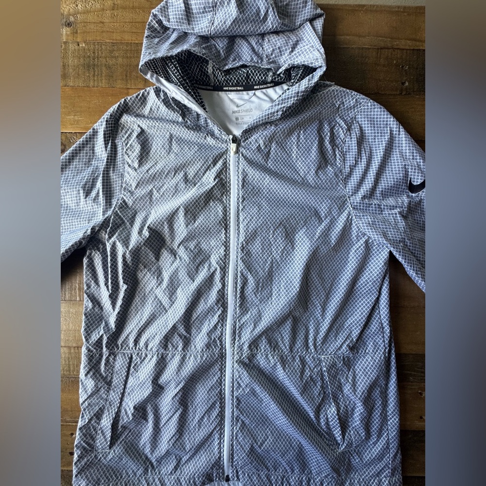 Nike Men's Hyper Elite Shield Zip Basketball Jacket
